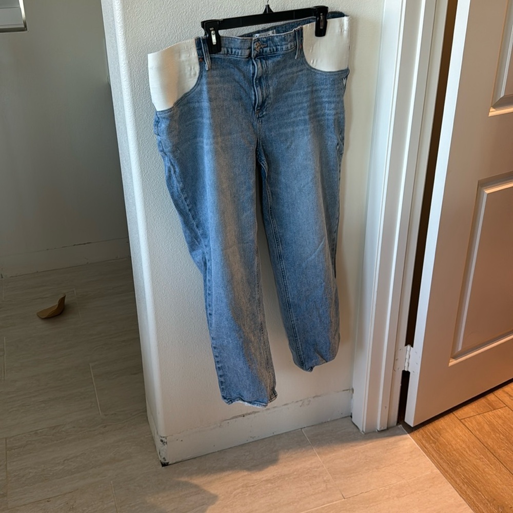 Paige maternity Noella jeans size 34